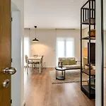 Lz By House And People * Braga