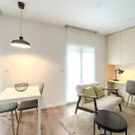 Lz By House And People * Braga