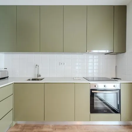 Apartment Lz By House And People Braga