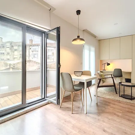 Apartment Lz By House And People *