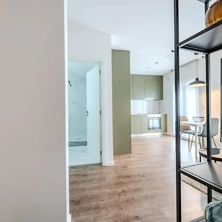 Lz By House And People Apartment *