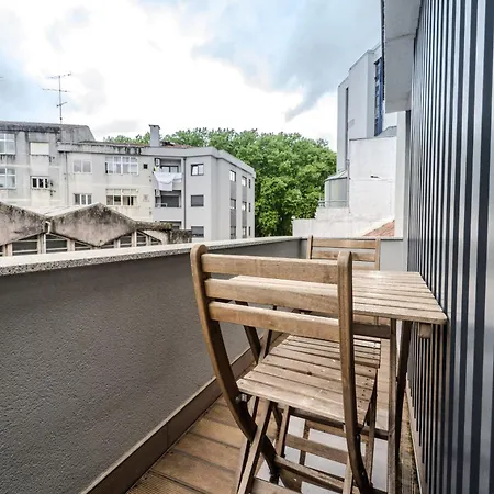 Lz By House And People