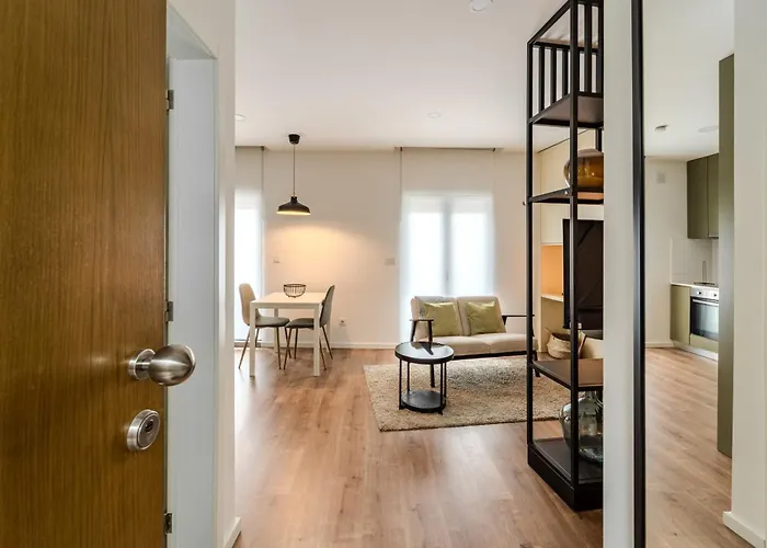 Lz By House And People * Braga