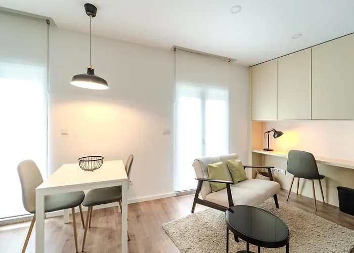 Lz By House And People * Braga